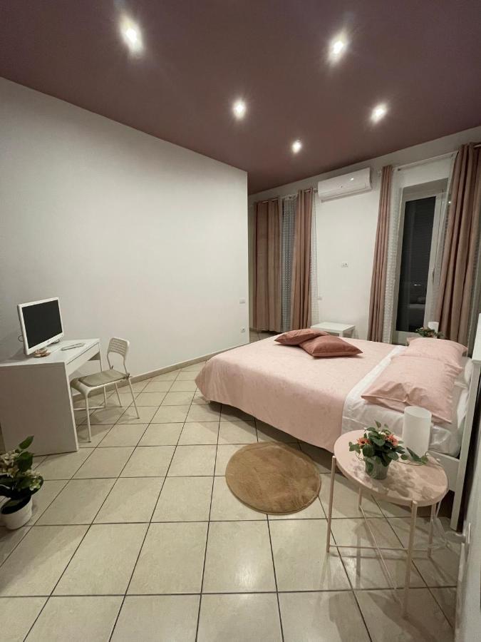 Hotel Napule è ... à Naples Extérieur photo