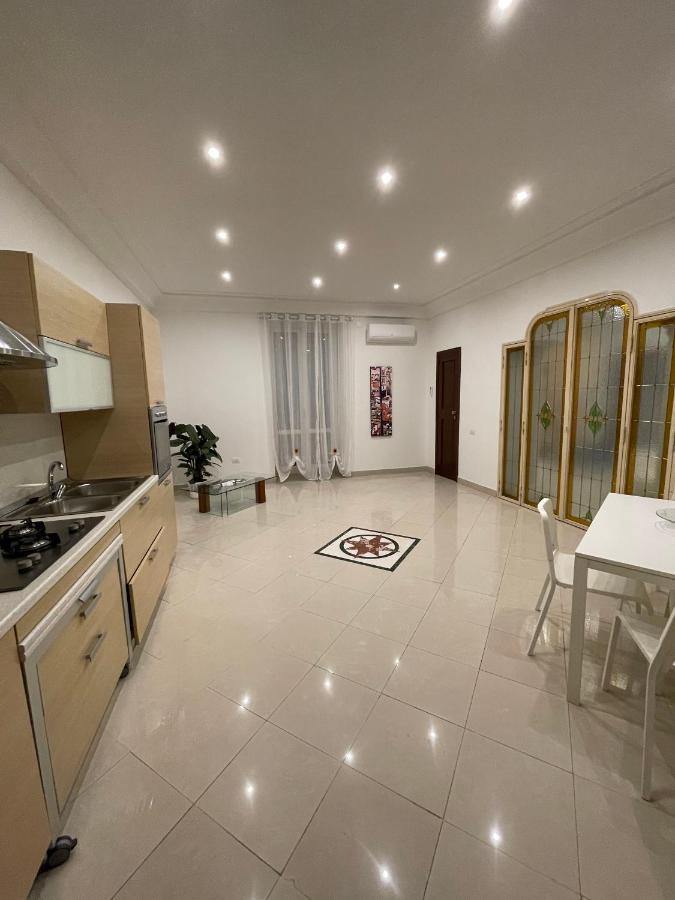 Hotel Napule è ... à Naples Extérieur photo