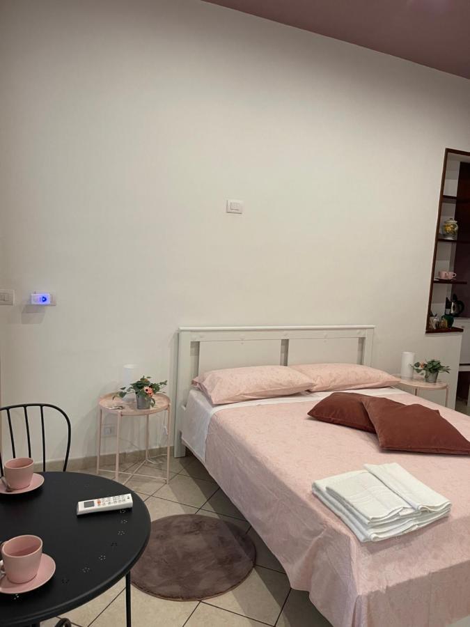 Hotel Napule è ... à Naples Extérieur photo